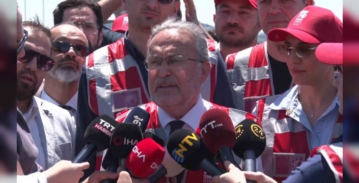 10. Yılın Anısına: 15 Temmuz Şehitler Köprüsü'nde dev Türk bayrağı dalgalandı