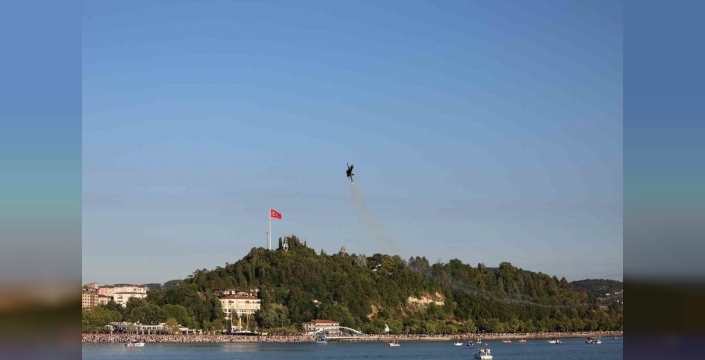 13 Yıl Sonra Karadeniz Ereğli Semaları SOLOTÜRK İle Şenlendi: Nefes Kesen Gösteri