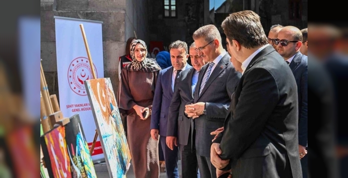 15 Temmuz ruhu, Çifte Minareli Medrese’de sanatla anıldı