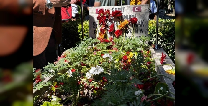 15 Temmuz şehidi Serdar Gökbayrak, mezarı başında anıldı