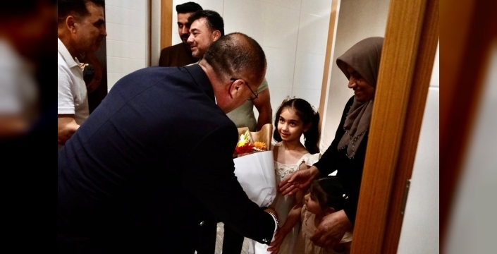 15 Temmuz şehidinin ailesine Saimbeyli Belediye Başkanı'ndan anlamlı ziyaret