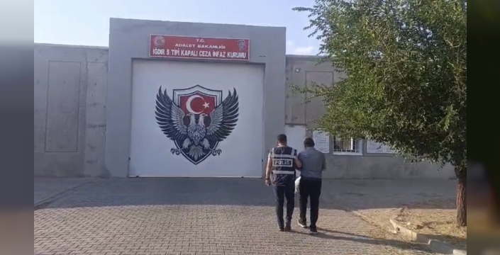 18 yıl sonra yakalanan yağmacı, polisin sıkı takibiyle cezaevine gönderildi