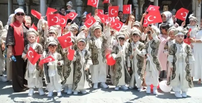 530 yıllık hayır şartı ile çocuklar sünnet ettirildi