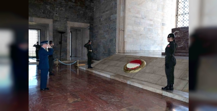 ABD Genelkurmay Başkanı Caine'den Anıtkabir'e anlamlı ziyaret