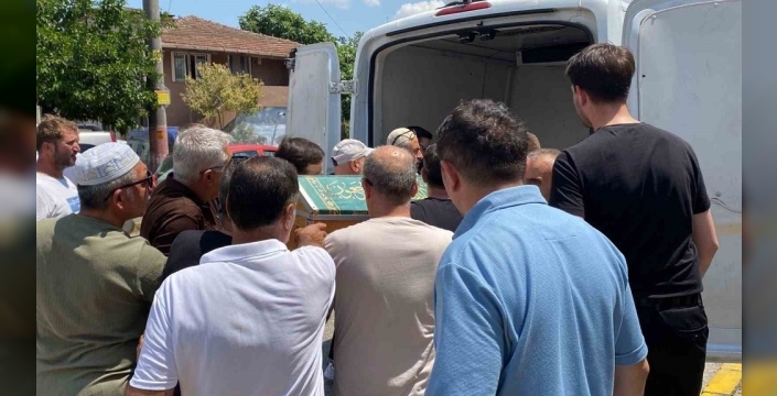 Acımasız cinayet: Yeğeninin pala darbeleriyle can verdi, Gölcük yasta