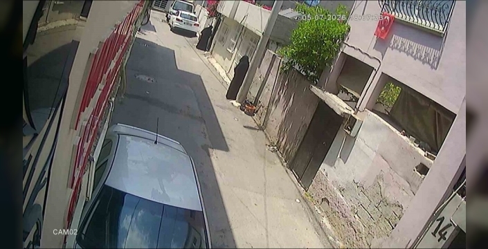 Adana'da çarşaflı hırsızlık: 40 dakikada servet çaldılar