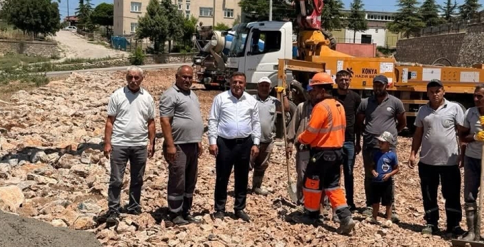 Ahırlı’da doldurulan kurumuş dere yatağına pazaryeri ve tesis kurulacak