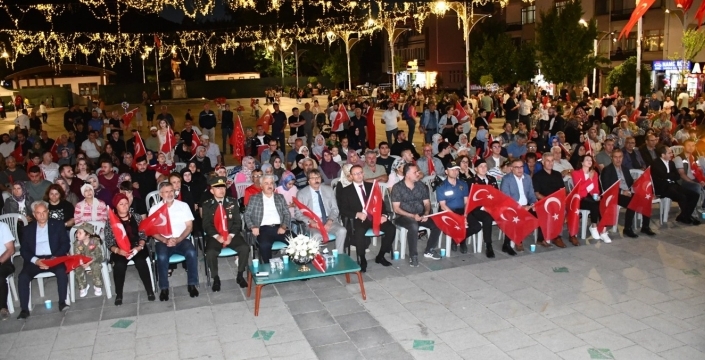 Akşehir'de 15 Temmuz'un 10. yılında demokrasi nöbeti tutuldu