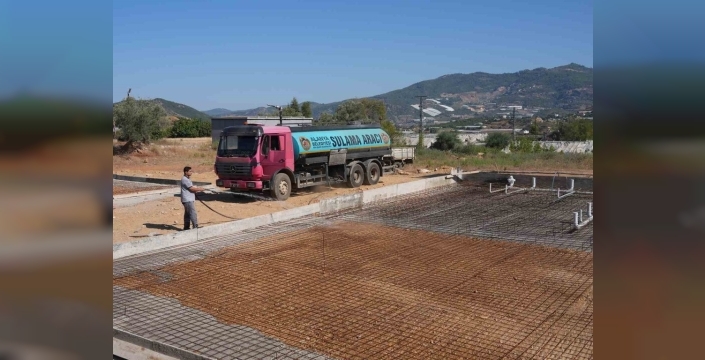 Alanya'da Elikesik Mahallesi'ne çok yönlü yaşam alanı: Temel atıldı, mahalleli heyecanlı