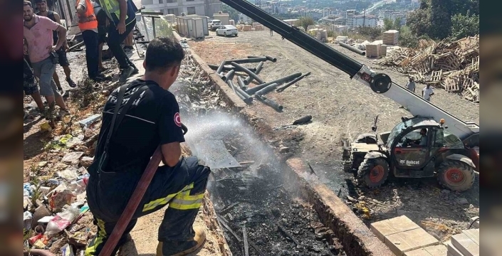 Alanya'da inşaat yangını, işçilerin yatakhanesine sıçradı