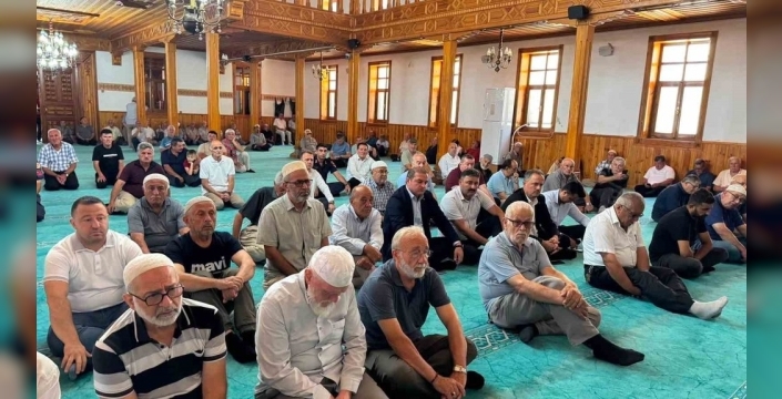 Alaplı'da 15 Temmuz şehitleri için mevlit okutuldu