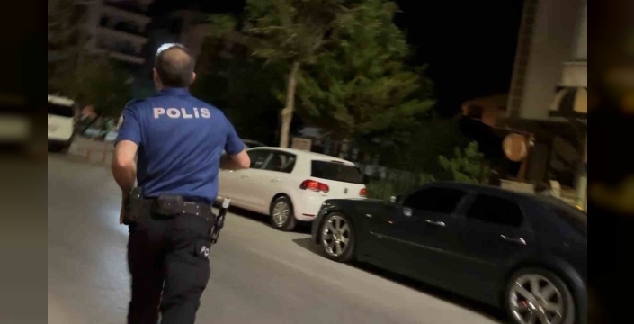 Alkollü sürücü polise direnip kaçmaya çalıştı, otoparkta yakalandı