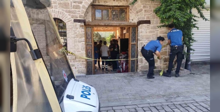 Alman vatandaşı Antalya'da evinde ölü bulundu: Şüpheli ölüm incelemesi başladı