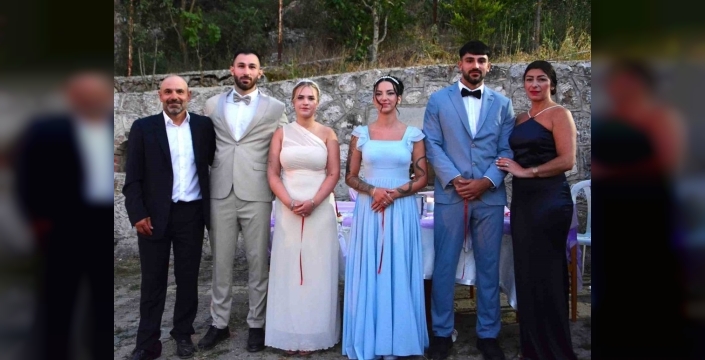 Almanya'dan Çorum'a mutluluk yolculuğu: İkiz kardeşler nişanlandı