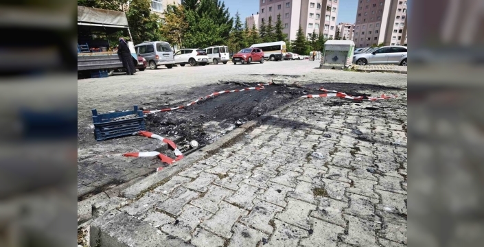Ankara'da pompalı tüfekle dehşet saçan şahıs, sevgilisinin dükkanını ve aracını yaktı