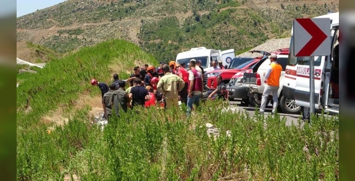 Antalya'da 150 metrelik uçurumda can veren aile, Konya'da son yolculuğuna uğurlandı: Acı dolu anlar