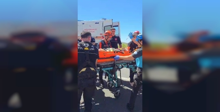 Antalya'da feci kaza: 5 kişi hayatını kaybetti, 2 yaralı hastaneye kaldırıldı