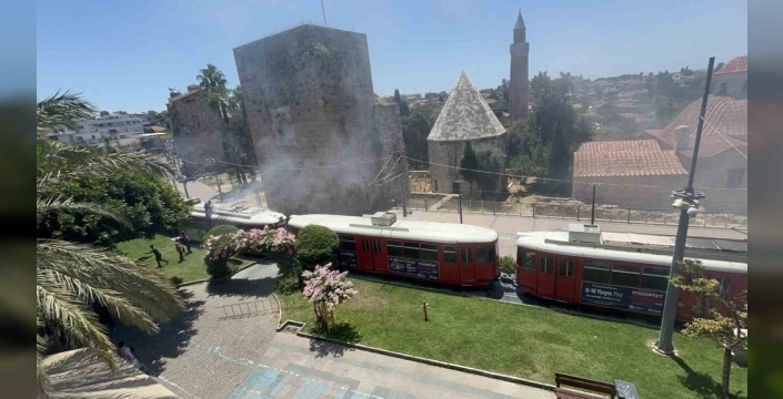 Antalya'da nostalji tramvayı kaldırılmayacak, güvenlik önlemleri artırılıyor