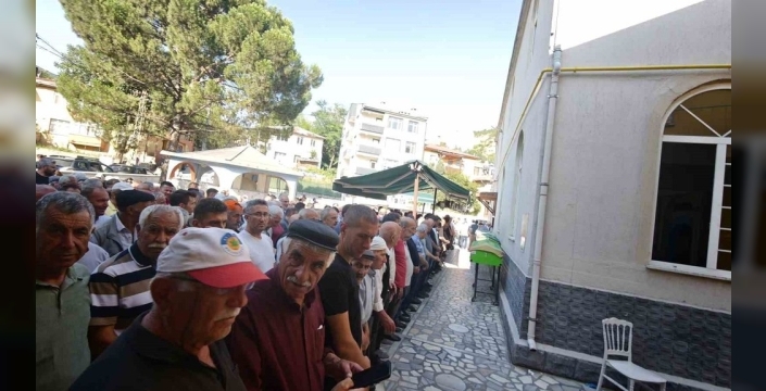 Ardahan'da can alan kaza: 4 can Artvin'de toprağa verildi, yürekler yandı