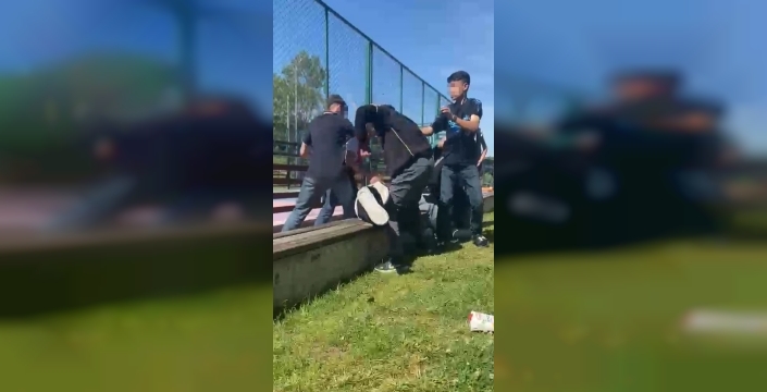 Arnavutköy'de dehşet: Çocuklar bir arkadaşlarını acımasızca dövdü, anbean kaydedildi
