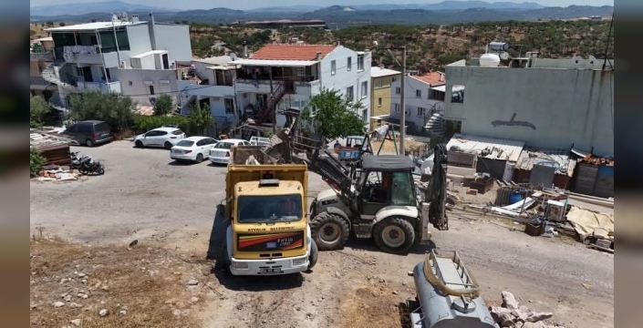 Ayvalık Belediyesi çevre temizliği için seferber oldu