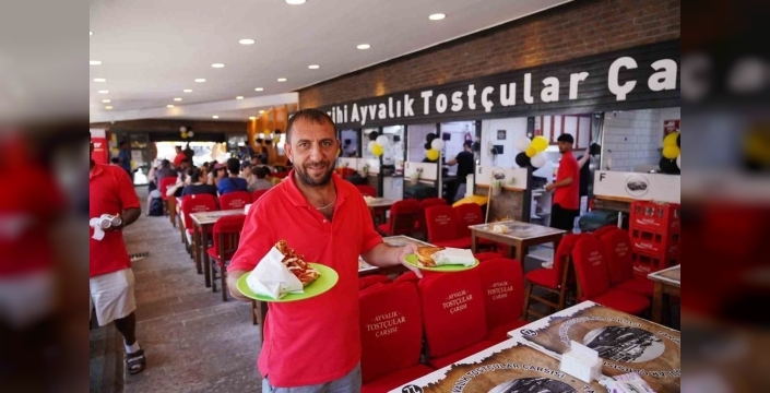 Ayvalık tostçuları rekabeti bırakıp güçlerini birleştirdi: Tek çatı altında yeni lezzet dönemi