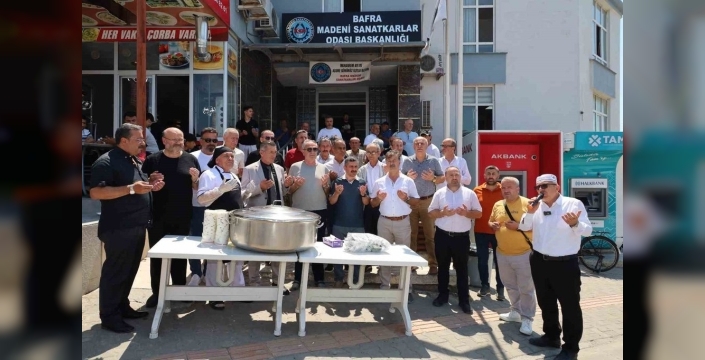 Bafra'da 3 bin kişiye aşure ikramı yapıldı