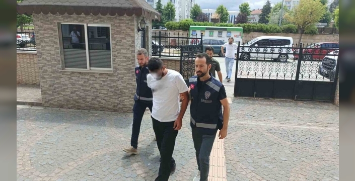 Bafra sokaklarında uyuşturucu kökü kazınıyor: İki zanlı metanfetaminle yakalandı