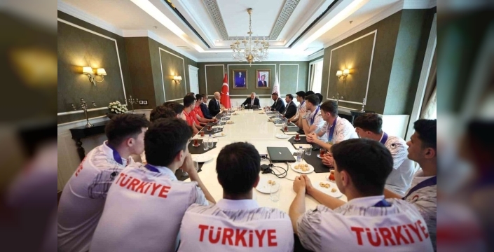 Bakan Bak: Voleybol ülkesi olma yolunda önemli adımlar attık