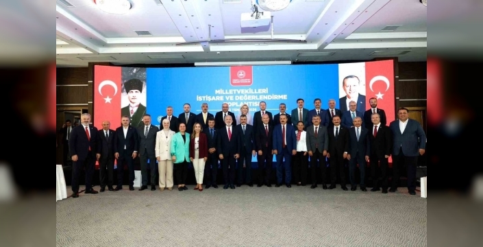 Bakan Çiftçi'den sert tepki: 'Ahbap-çavuş rezaletleri, devletin güvenilirliğini bir kez daha gösterdi