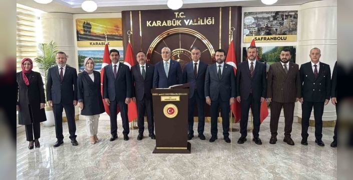 Bakan Işıkhan, Karabük'te önemli temaslarda bulundu