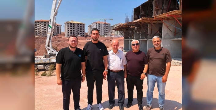Bandırma'da TOKİ inşaatında AK Parti heyetinden inceleme