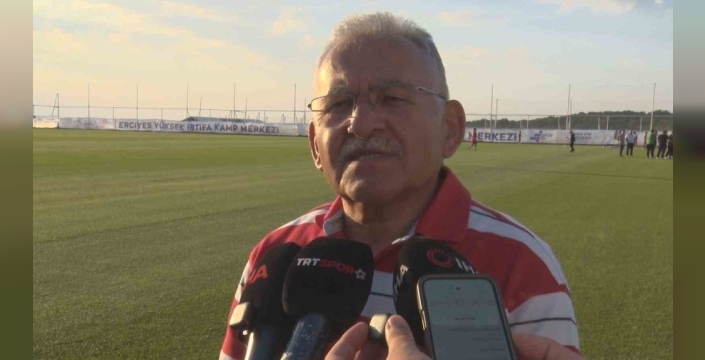 Başkan Büyükkılıç, Kayserispor-Kasımpaşa hazırlık maçını takip etti