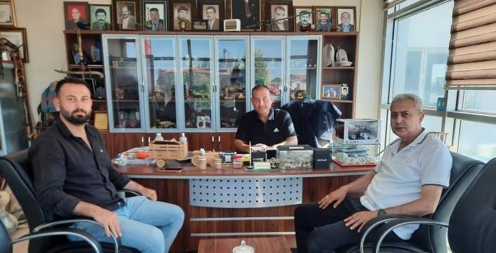Başkan Karaca Lisanslı depocuları ziyaret etti