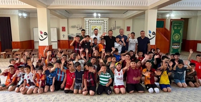 Başkan Önal, Kuran Kursu öğrencilerine sürpriz yaptı