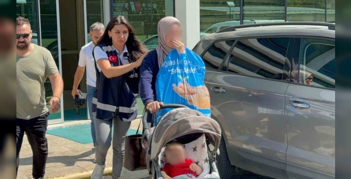 Bebek arabasında uyuşturucu şoku: 7 aylık bebekleri vardı, karı-koca tutuklandı