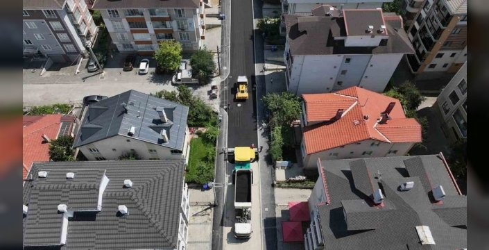 Bolu'da iki sokak yenilendi, yollar trafiğe açıldı