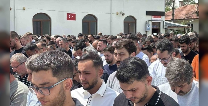 Bolu'da uçuruma yuvarlanan cipteki iki sevgili son yolculuklarına uğurlandı