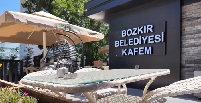 Bozkır’da yeni sosyal mekan kapılarını açtı
