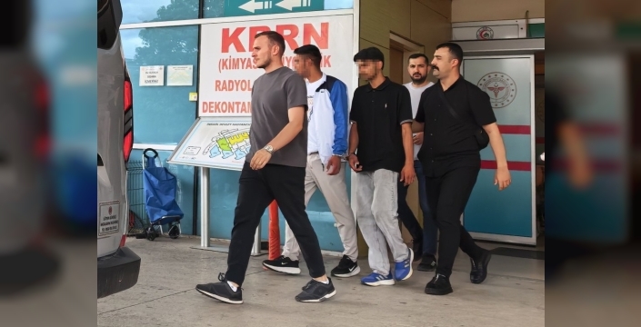 Bursa'da genci dövüp kolyesini çalan iki kişi yakalandı