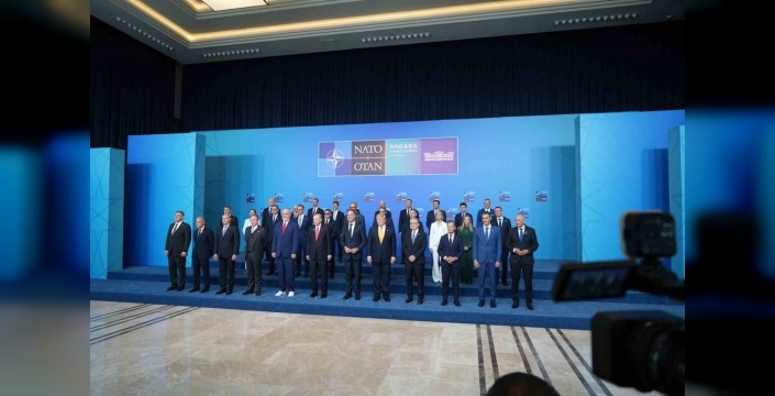 Çekya, NATO zirvesinde iki liderle temsil edilen ilk ülke oldu