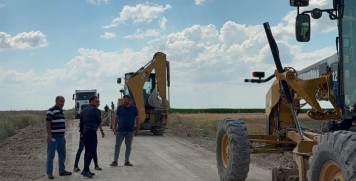 Çeltik'te yollara neşter vuruluyor