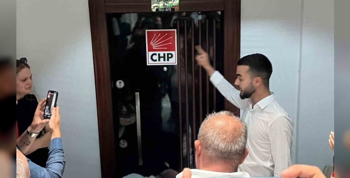 CHP il binasında çilingir krizi: Teslimat gerginliği