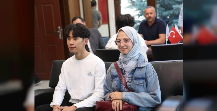 Çinli genç, Develi'de Müslüman oldu ve 'Hasan' ismini aldı