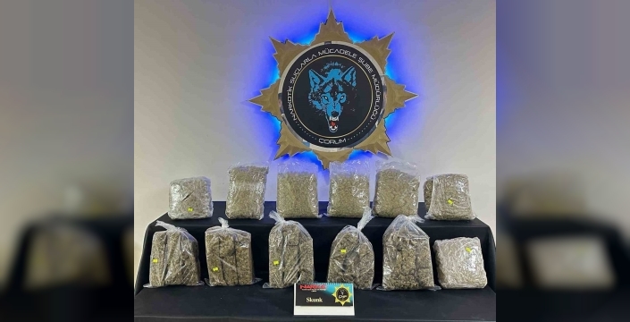 Çorum'da uyuşturucu operasyonu: 9 kilo skunk ele geçirildi