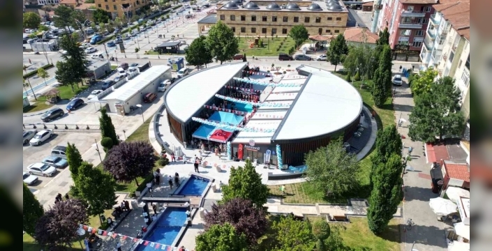 Çorum'da yerel lezzetler vitrine çıktı: Hanımeli Yöresel Market açıldı