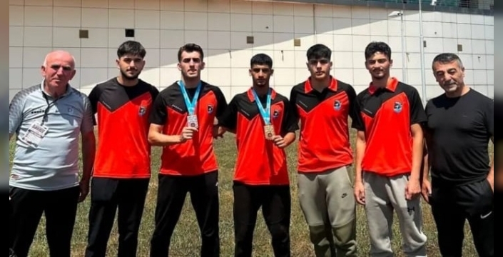 Darıcalı Genç Karateciler Samsun'dan Madalya Yağmuruyla Döndü: 4 Ödül Birden!