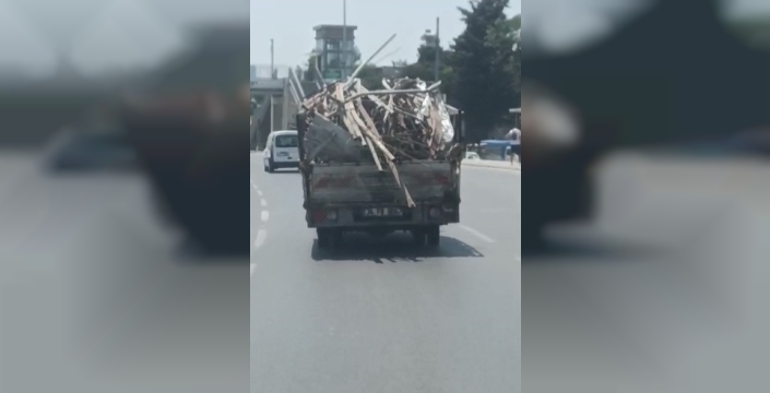 Demir yığını trafikte ölüm saçtı: Zeytinburnu'nda akılalmaz tehlike!