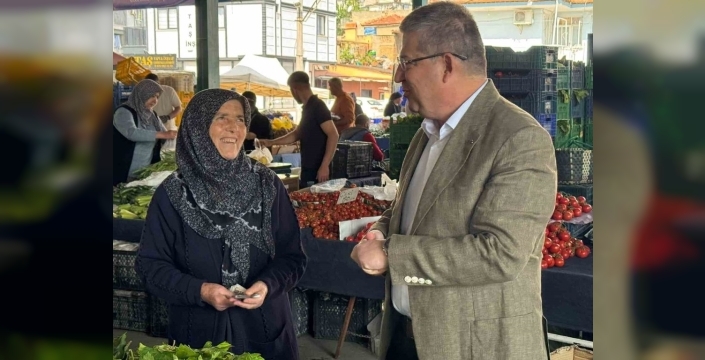 Denizli'de AK Parti, esnaf ziyaretleriyle destek buluyor