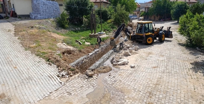 Doğanhisar Belediyesi durmadan çalışıyor
